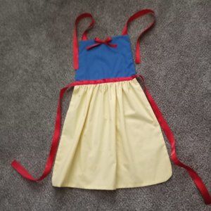 Princess apron of Snow White